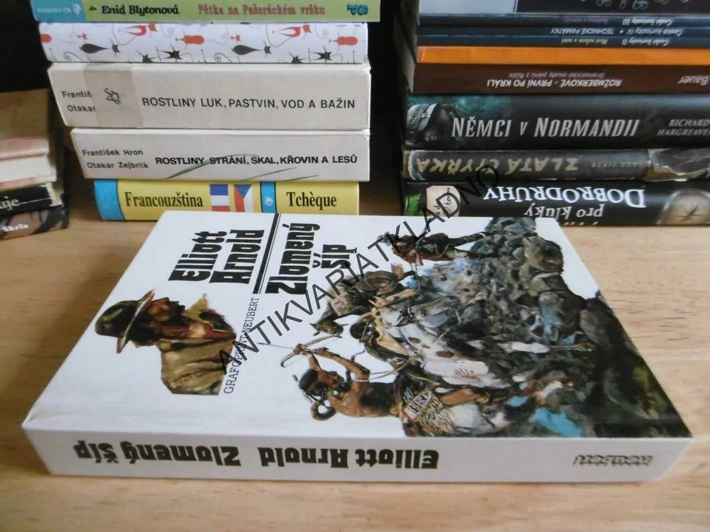 ZLOMENÝ ŠÍP, ELLIOTT ARNOLD, **an