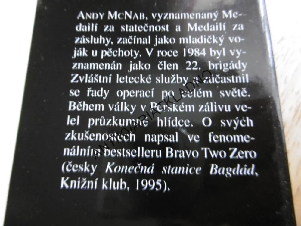DÁLKOVÉ OVLÁDÁNÍ, ANDY MCNAB, **an
