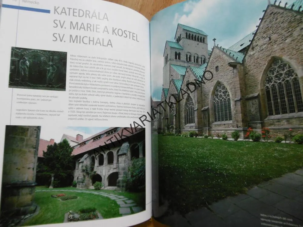 NEJKRÁSNĚJŠÍ KATEDRÁLY SVĚTA, EVA KORÉKGYARTO, **an