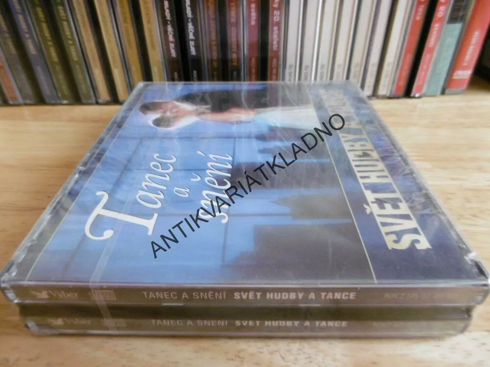 TANEC A SNĚNÍ, SVĚT HUDBY A TANCE, 3 CD, prasklina na obalu