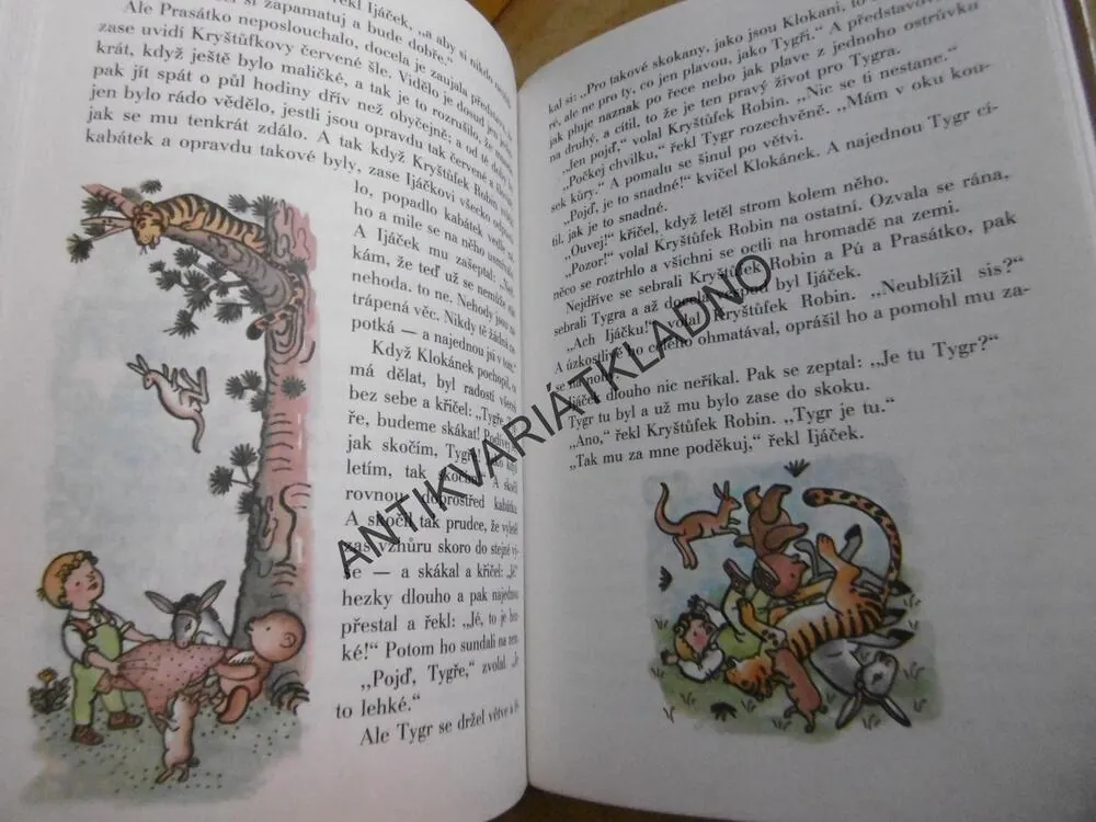 MEDVÍDEK PÚ, A.A.MILNE, JAROMÍR ZÁPAL, 1988,