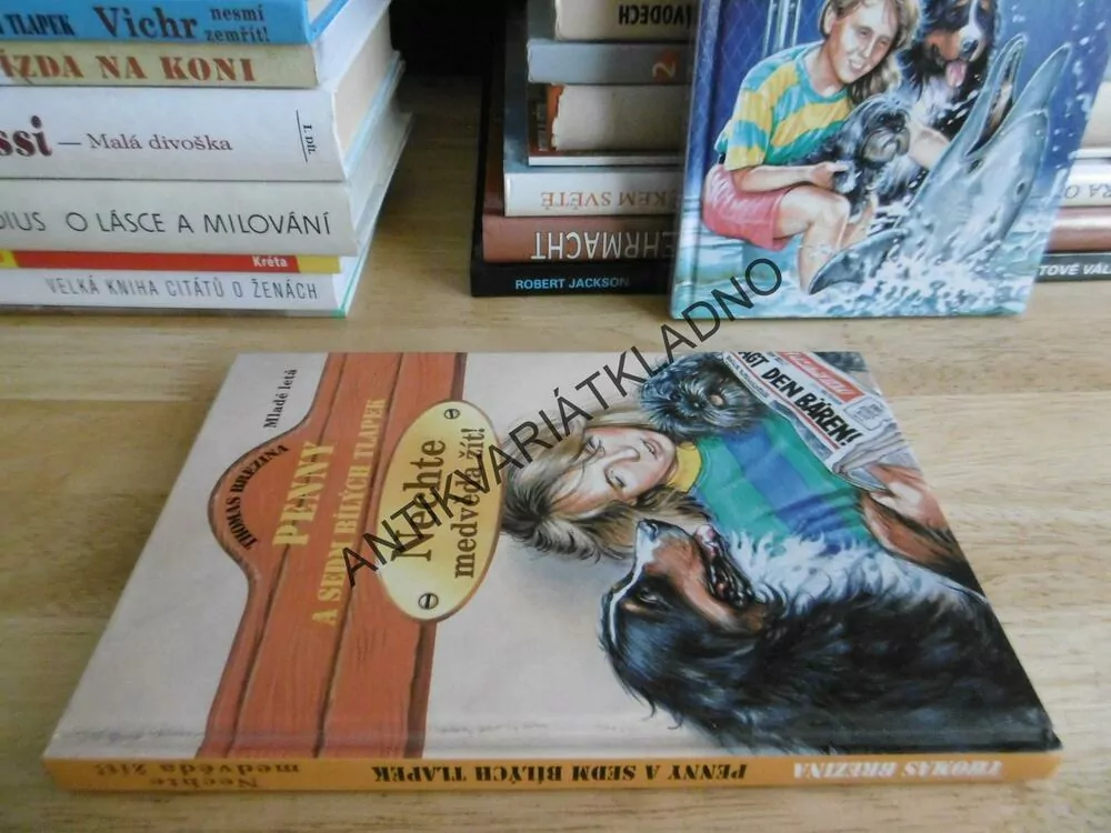 NECHTE MEDVĚDA ŽÍT! PENNY A SEDM BÍLÝCH TLAPEK, THOMAS BREZINA, **an