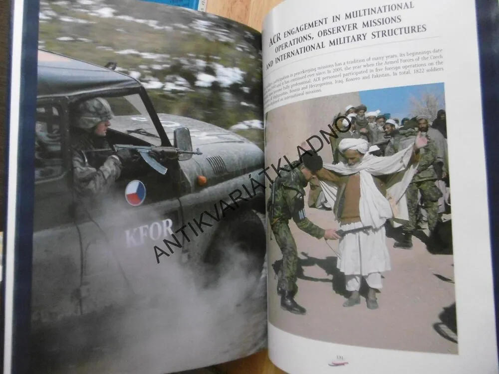 ČESKÁ REPUBLIKA A JEJÍ PROFESIONÁLNÍ ARMÁDA, ANGLICKY, THE CZECH REPUBLIC AND ITS PROSESSIONAL ARMED FORCES, VČETNĚ CD , **an