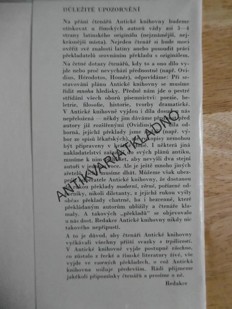 PĚVCI LÁSKY, ANTICKÁ KNIHOVNA, **an