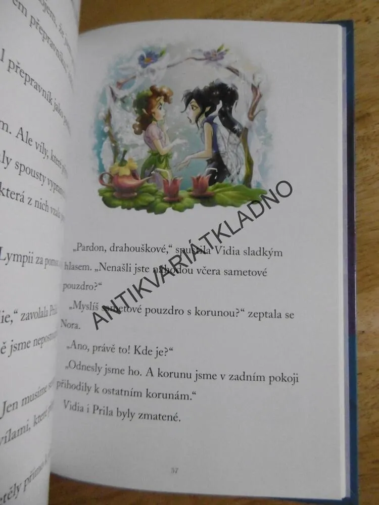 VIDIA A KORUNA KRÁLOVNY VÍL, KOUZELNÁ KNIHOVNA VÍLY, WALT DISNEY, **an