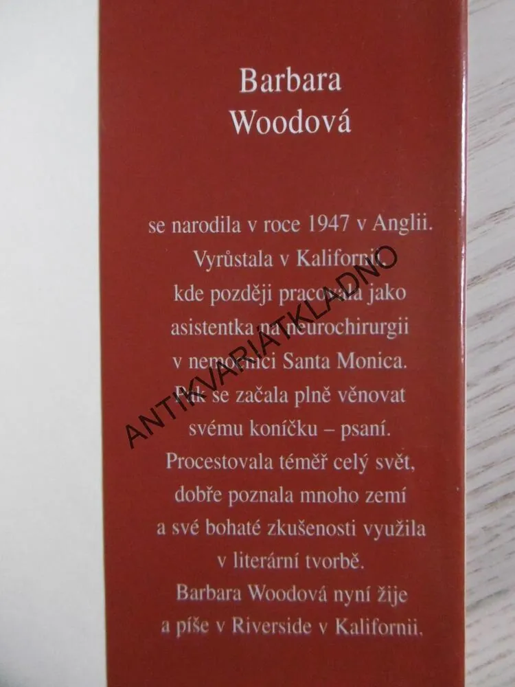 HOŘKÉ TAJEMSTVÍ, BARBARA WOODOVÁ, **an