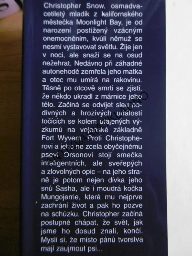 NIČEHO SE NEBOJ, DEAN KOONTZ, **an