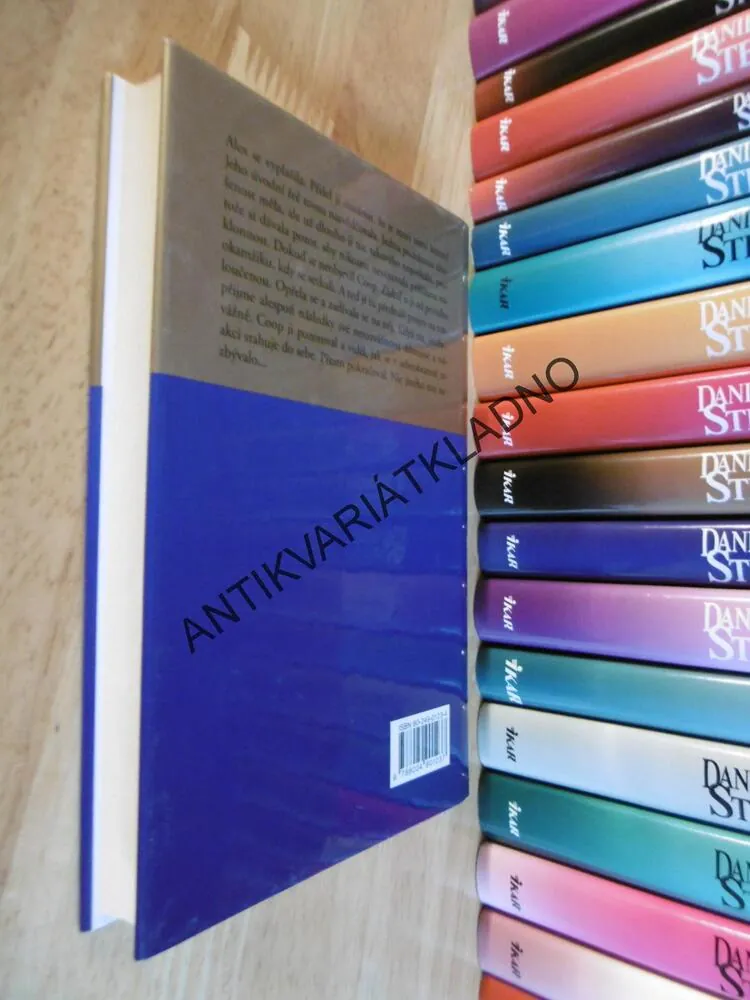 DOMOV, DANIELLE STEEL, **an
