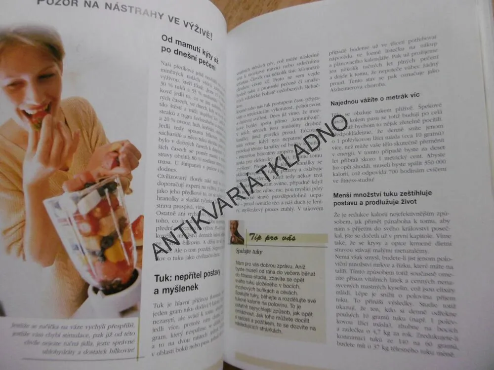 ŽIJEME ZDRAVĚ, NAVŽDY MLADÍ, ULRICH STRUNZ, **an