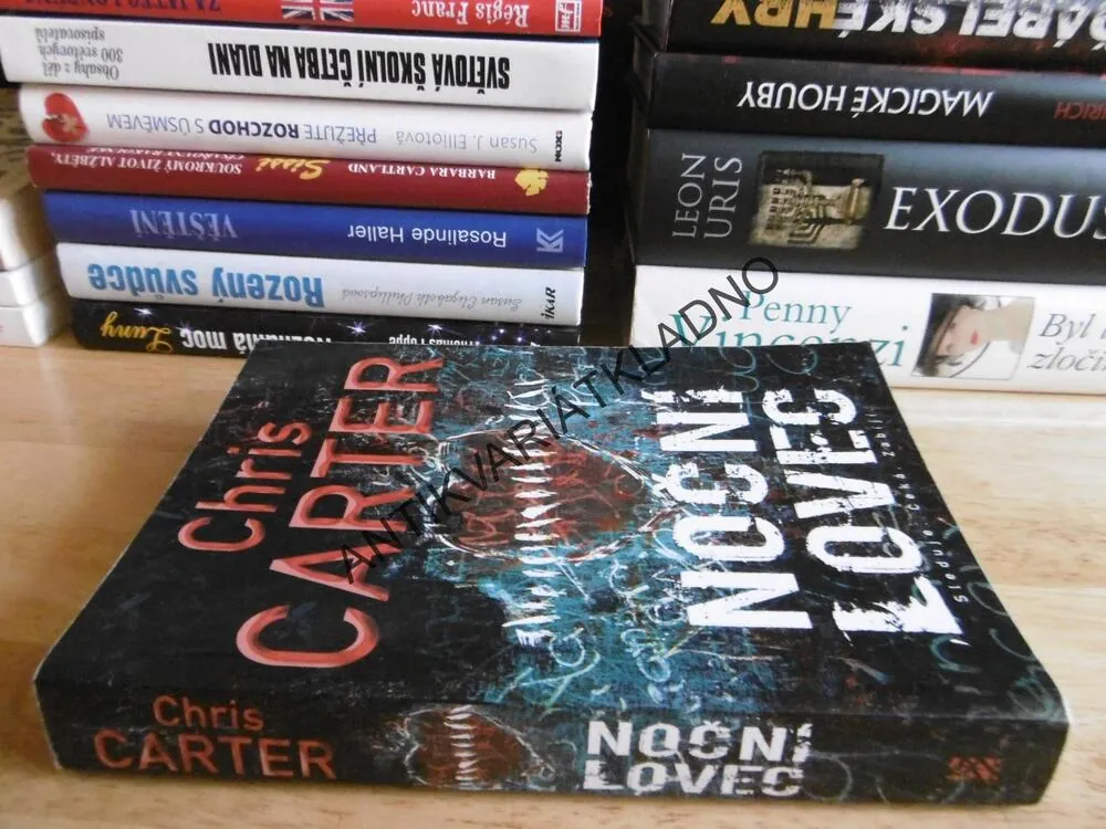 NOČNÍ LOVEC, CHRIS CARTER, **an