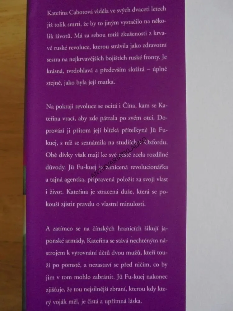 CÍSAŘOVY KOSTI, ADAM WILLIAMS, **an
