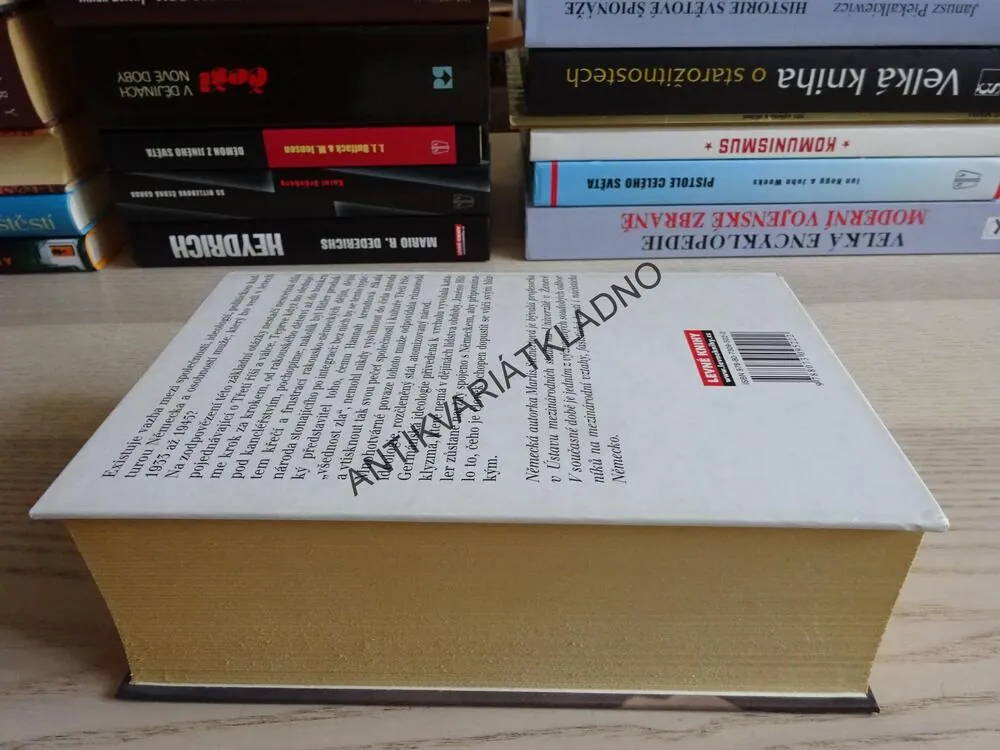 ATOMOVÍ ŠPIONI, KAREL PACNER, **an