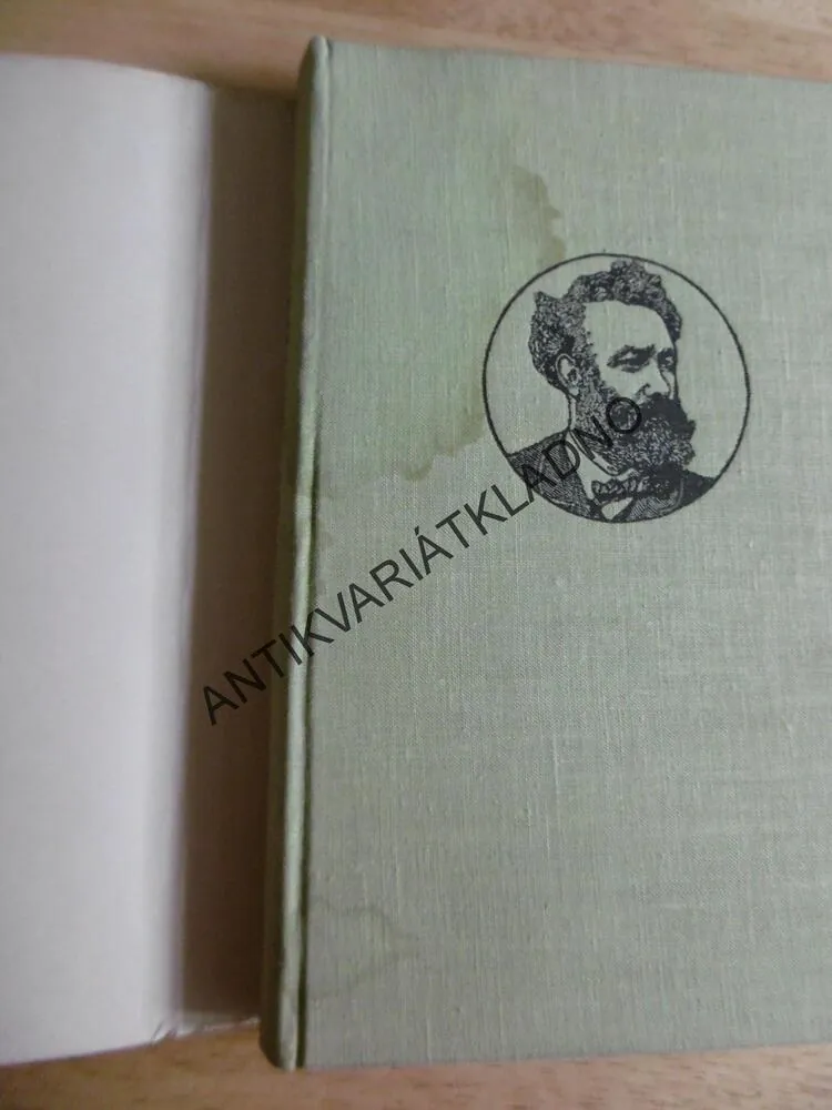 ZEMÍ ŠELEM, JULES VERNE, 1972, **an