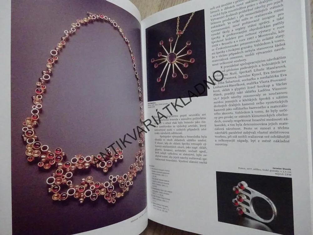 PROMĚNY ČESKÉHO ŠPERKU NA KONCI 20. STOLETÍ, ALENA KŘÍŽOVÁ, **an
