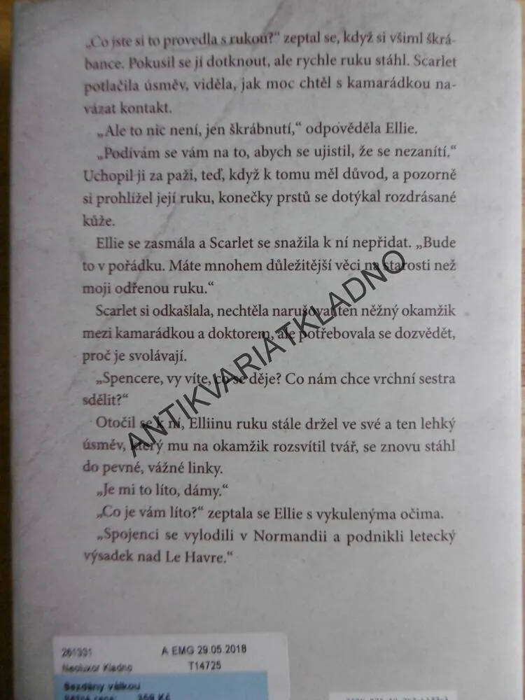SEZDÁNY VÁLKOU, SORAYA M.LANE, **an