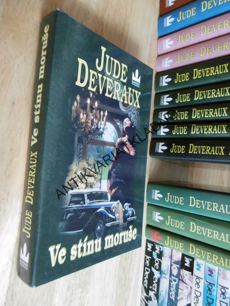 VE STÍNU MORUŠE, JUDE DEVERAUX, **an