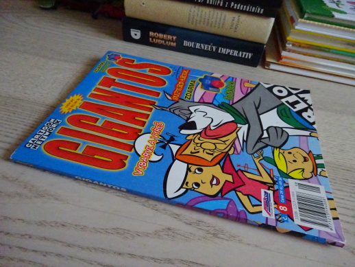GIGANTOS, VYBARVI SI KOMIKS, **an