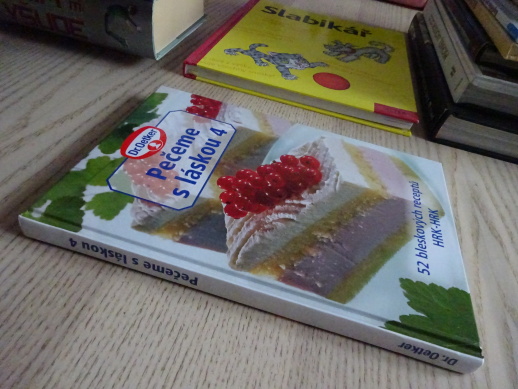 PEČEME S LÁSKOU 4, DR. OETKER, 52 BLESKOVÝCH RECEPTŮ, **an