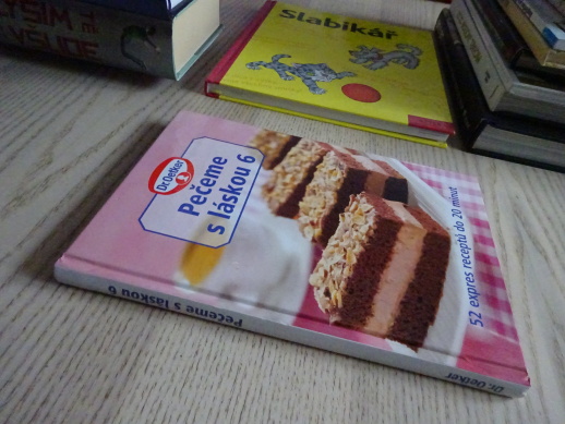 PEČEME S LÁSKOU 6, DR. OETKER, 52 EXPRES RECEPTŮ DO 20 MINUT, **an