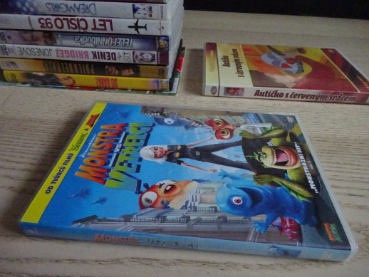 MONSTRA VS VETŘELCI, DVD FILM