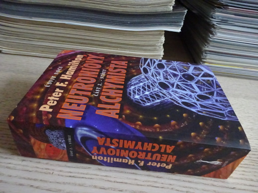 NEUTRONIOVÝ ALCHYMISTA, PETER F. HAMILTON, **an