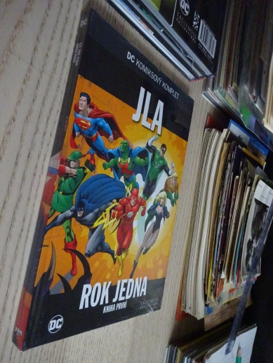 JLA, ROK JEDNA, KNIHA PRVNÍ, KOMIKS DC COMICS 14, **an