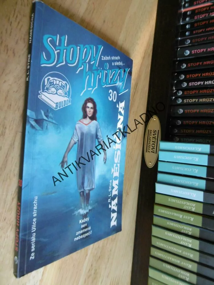STOPY HRŮZY 30 - NÁMĚSÍČNÁ, R.L. STINE
