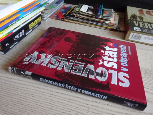 SLOVENSKÝ ŠTÁT V OBRAZECH, IVAN KAMENEC, **an