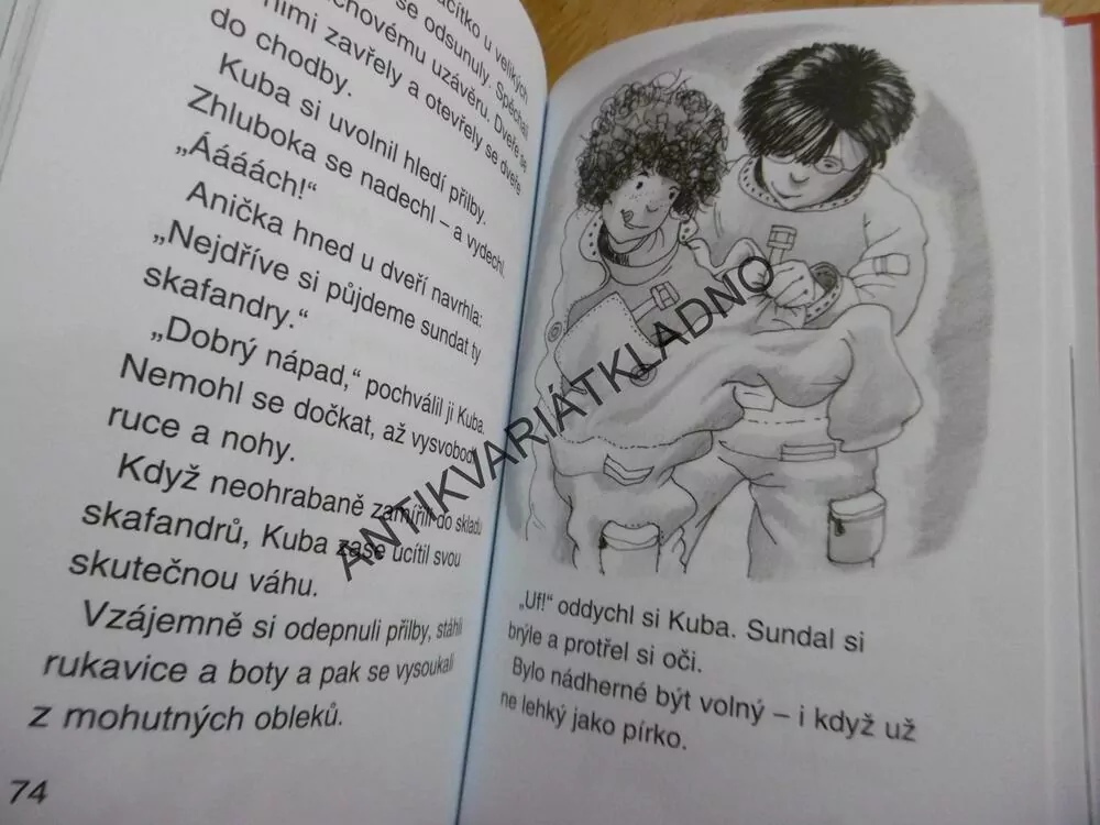DOBRODRUŽSTVÍ NA MĚSÍCI, MARY POPE OSBORNOVÁ