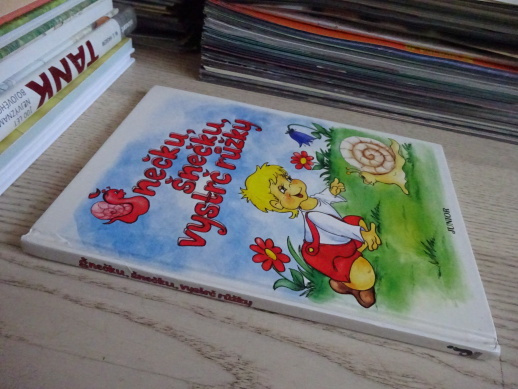 ŠNEČKU, ŠNEČKU, VYSTRČ RŮŽKY, ŘÍKANKY PRO DĚTI, **an