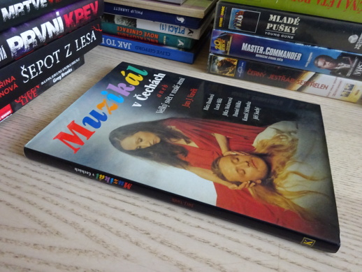MUZIKÁL V ČECHÁCH ANEB VELKÝ SVĚT V MALÉ ZEMI, JAN J. VANĚK, **an