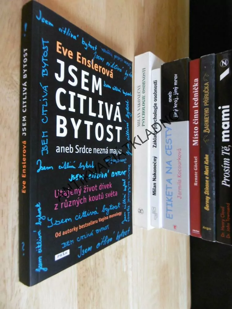 JSEM CITLIVÁ BYTOST ANEB SRDCE NEZNÁ MAPU, EVE ENSLEROVÁ,  **an