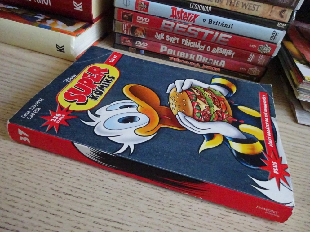 SUPER KOMIKS DISNEY, KAČER DONALD, 256 STRAN, 3/2016, **an