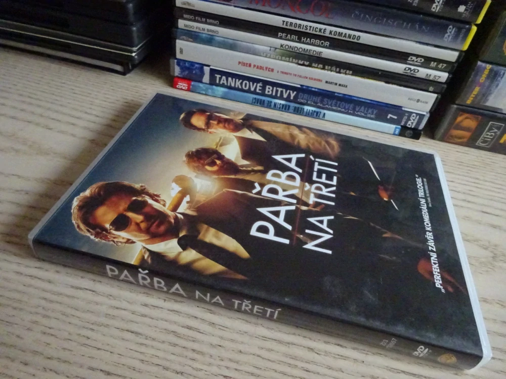 PAŘBA NA TŘETÍ, DVD FILM