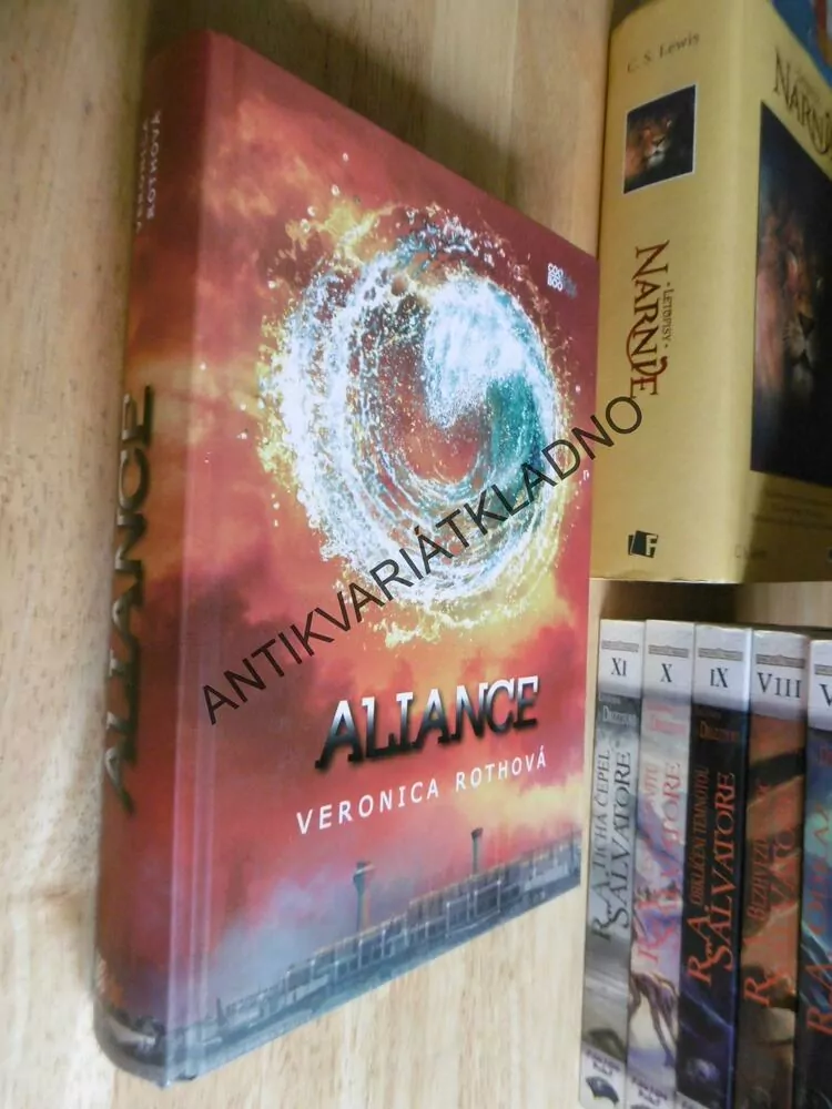 ALIANCE, VERONICA ROTHOVÁ, **an