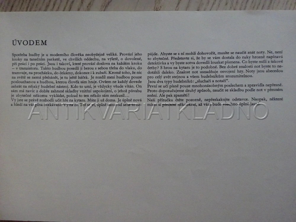 PRVNÍ LEKCE NA KYTARU, JOSEF KOTÍK, **an