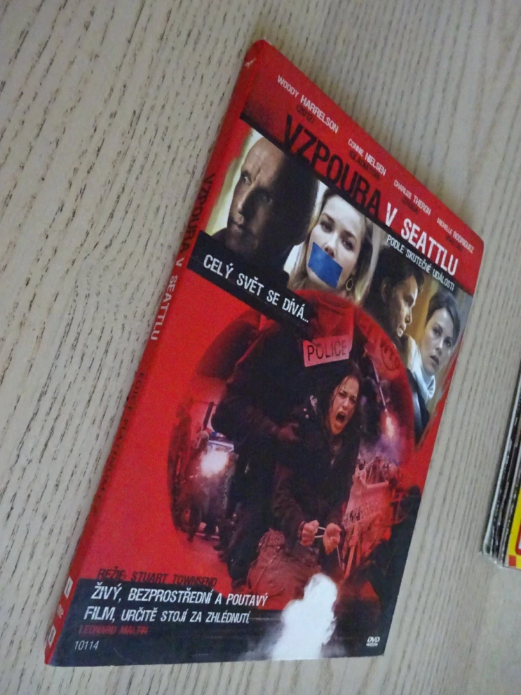 VZPOURA V SEATTLU, W. HARRELSON, DVD FILM