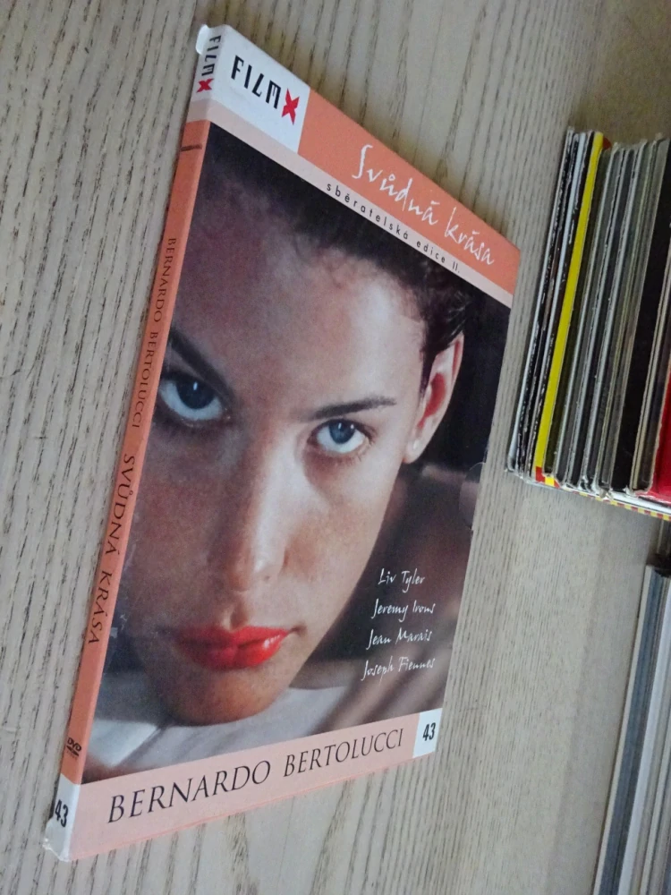 SVŮDNÁ KRÁSA, DVD FILM