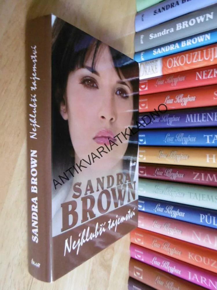 NEJHLUBŠÍ TAJEMSTVÍ, SANDRA BROWN, **an
