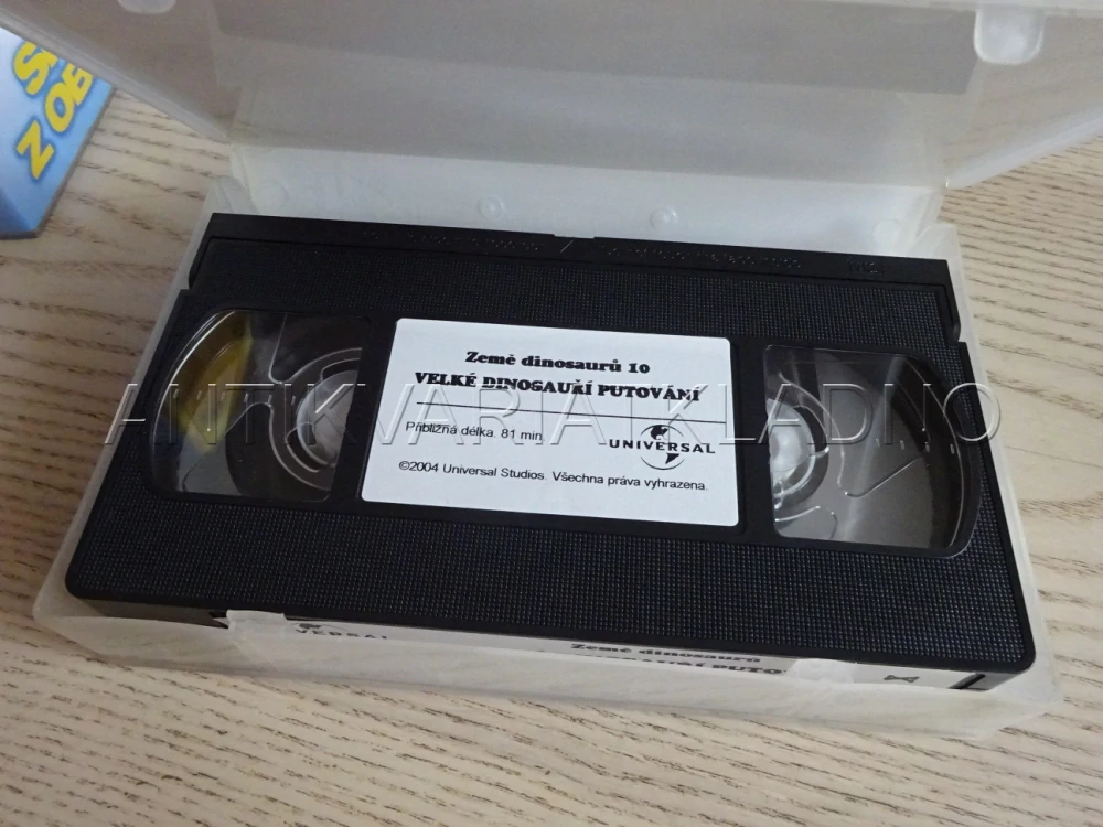 ZEMĚ DINOSAURŮ VELKÉ DINOSAUŘÍ PUTOVÁNÍ, VHS VIDEOKAZETA