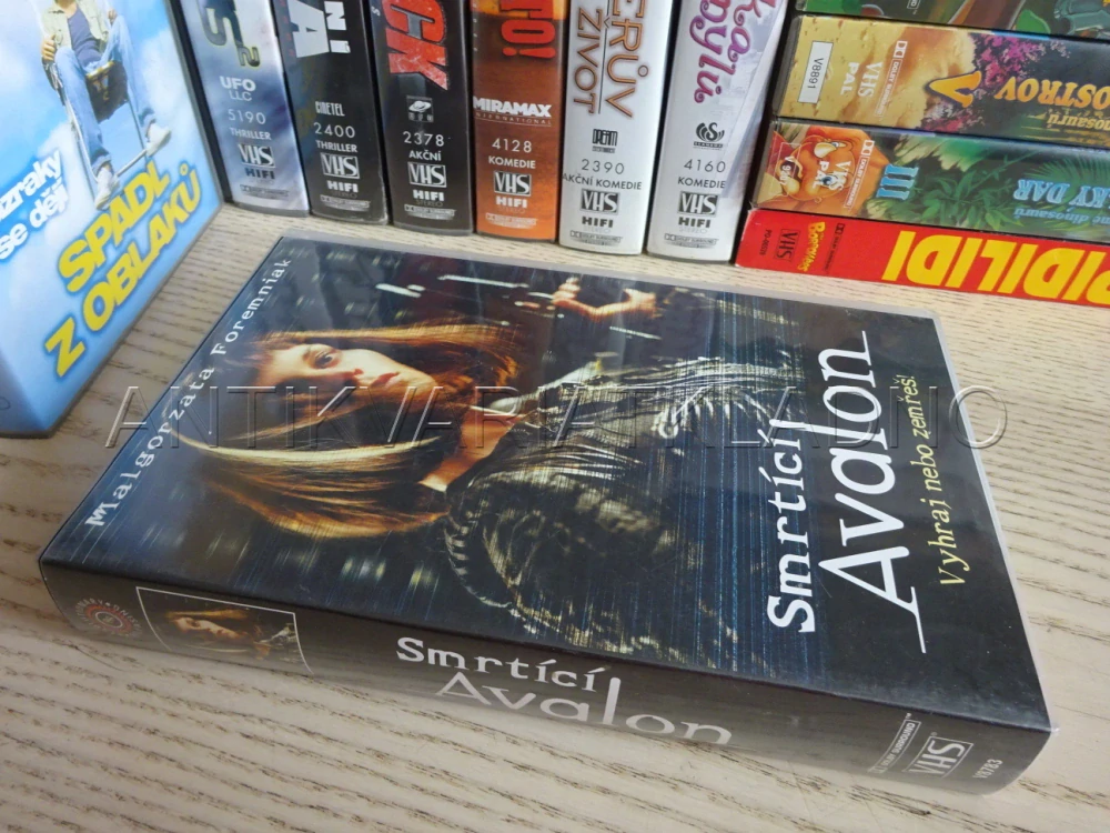 SMRTÍCÍ AVALON, VHS