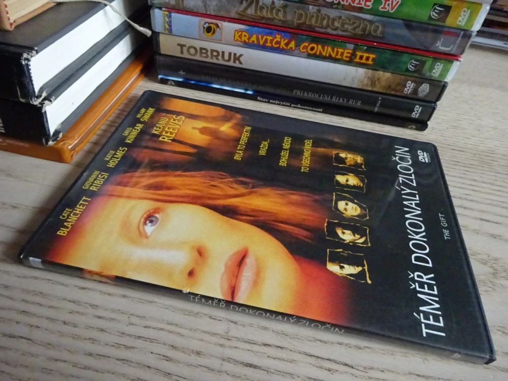 TÉMĚŘ DOKONALÝ ZLOČIN, DVD FILM