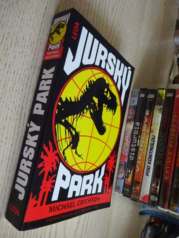 JURSKÝ PARK, MICHAEL CRICHTON, **an