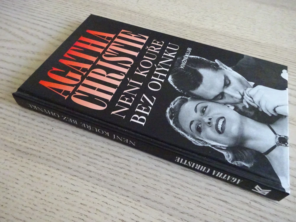 NENÍ KOUŘE BEZ OHÝNKU, AGATHA CHRISTIE, **an