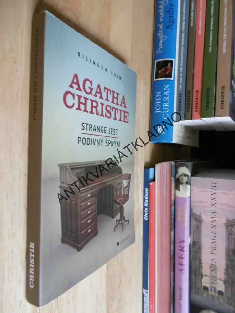 PODIVNÝ ŠPRÝM, AGATHA CHRISTIE, ČESKO- ANGLICKY,