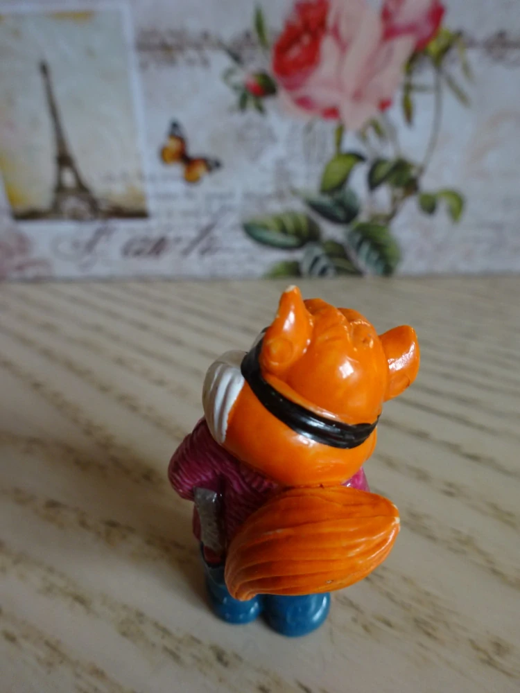 FIGURKA KINDER - LIŠÁK, LUPIČ