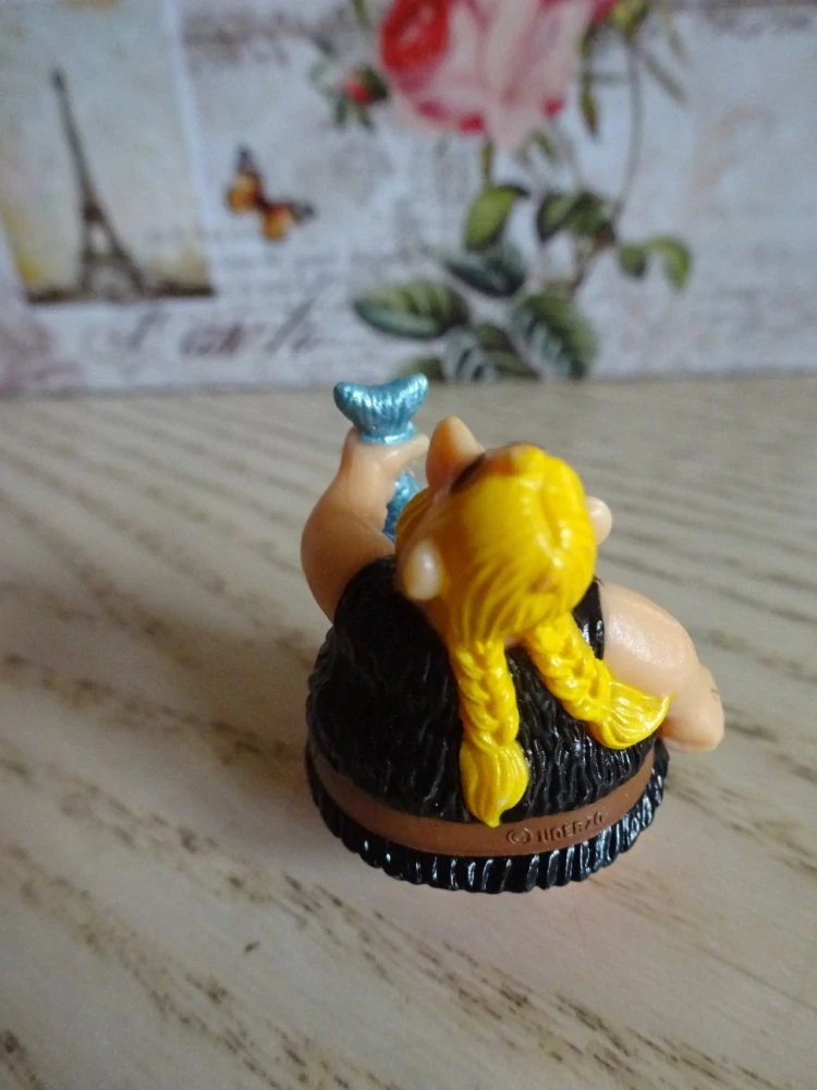 FIGURKA KINDER - APENDIX, ASTERIX A OBELIX, RYBA