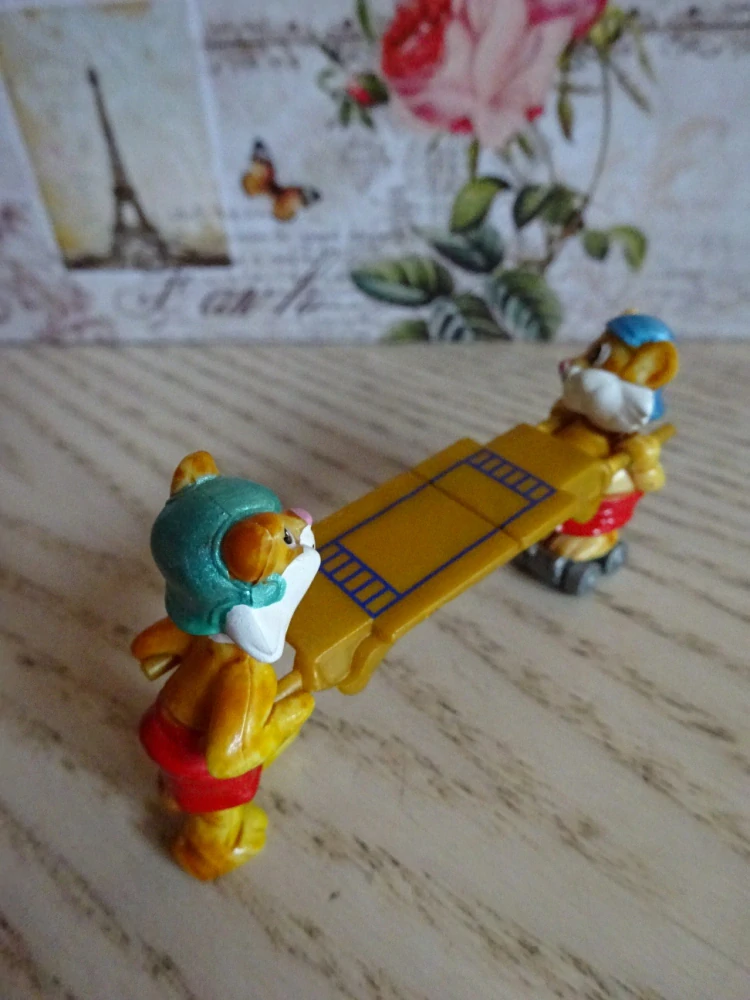 FIGURKA KINDER - SLUHOVÉ KLEOPATRY, KOČKY
