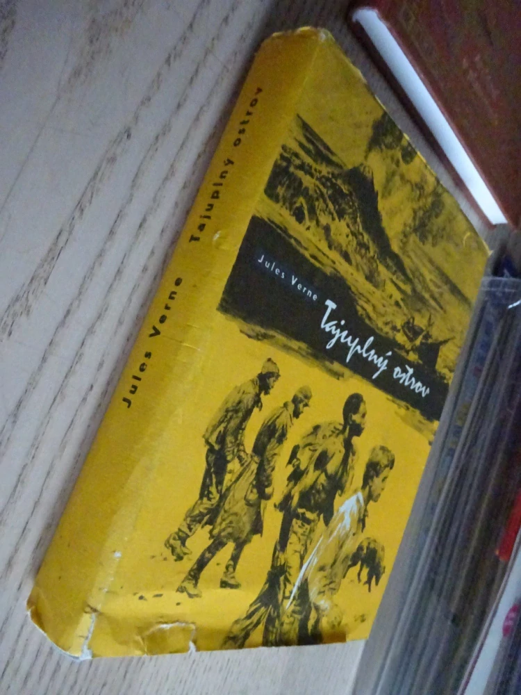 TAJUPLNÝ OSTROV, JULES VERNE, **an