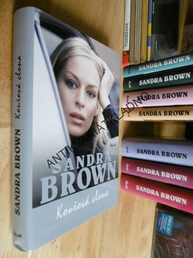 KOUŘOVÁ CLONA, SANDRA BROWN, **an